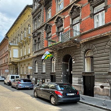 Charming & Cozy Central 1Bedrm Suites Budapest Exteriör bild