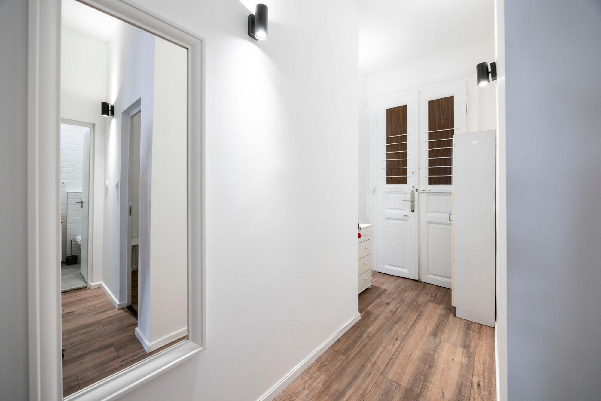 Charming & Cozy Central 1Bedrm Suites Budapest Exteriör bild