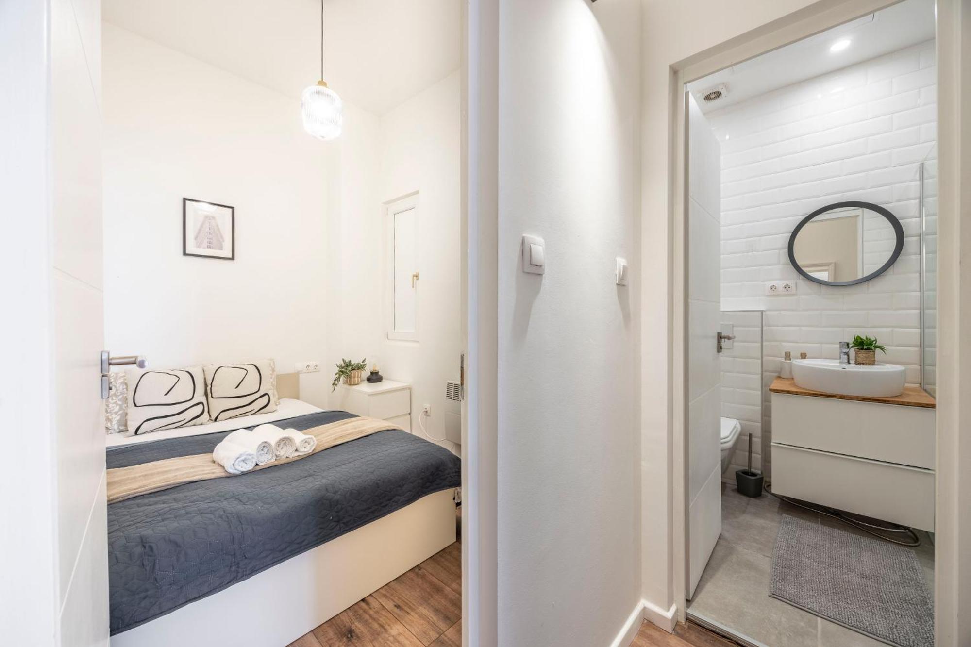 Charming & Cozy Central 1Bedrm Suites Budapest Exteriör bild